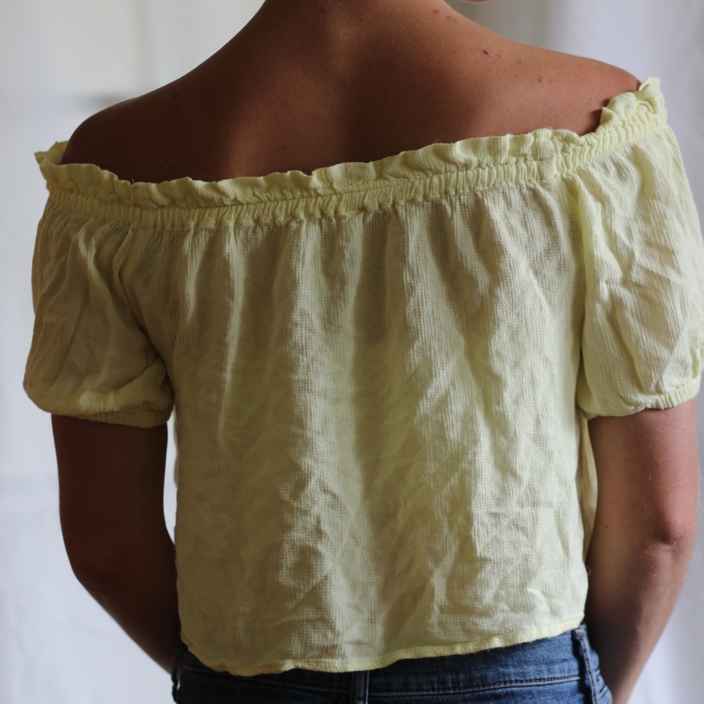 Yellow top - Picture 2 of 3